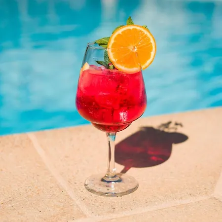 Les Dependances De Cornu 3*