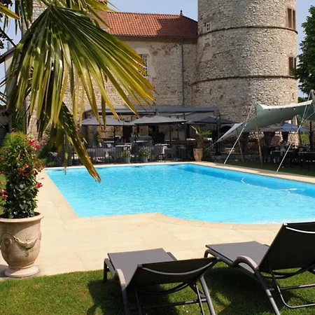 Les Dependances Du Chateau Cornu Hotel Vignieu