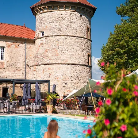 Les Dependances Du Chateau Cornu 3*