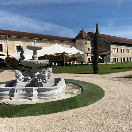 Les Dependances De Cornu Vignieu