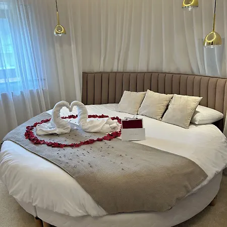 Hotel Les Dependances Du Chateau Cornu 3*