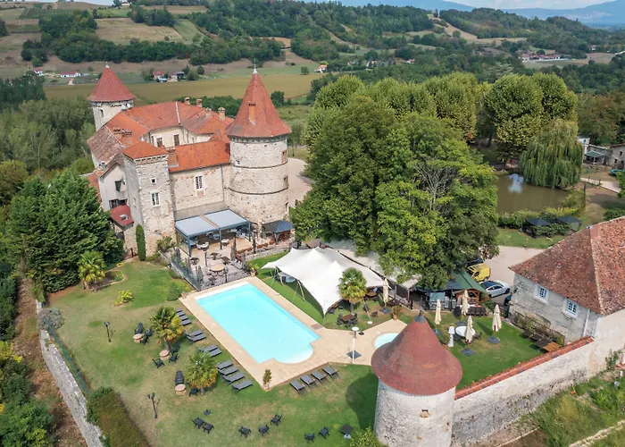 Hotel Les Dependances Du Chateau Chapeau Cornu 3*