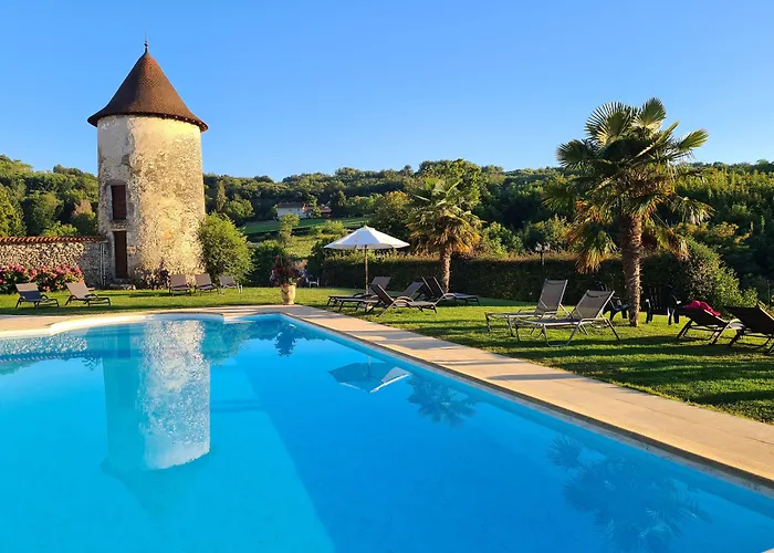 Les Dependances Du Chateau Chapeau Cornu Hotel Vignieu