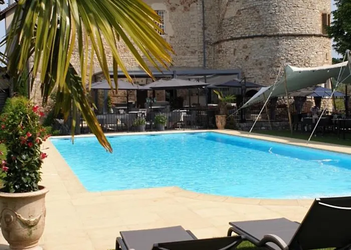 Les Dependances Du Chateau Chapeau Cornu Szálloda Vignieu