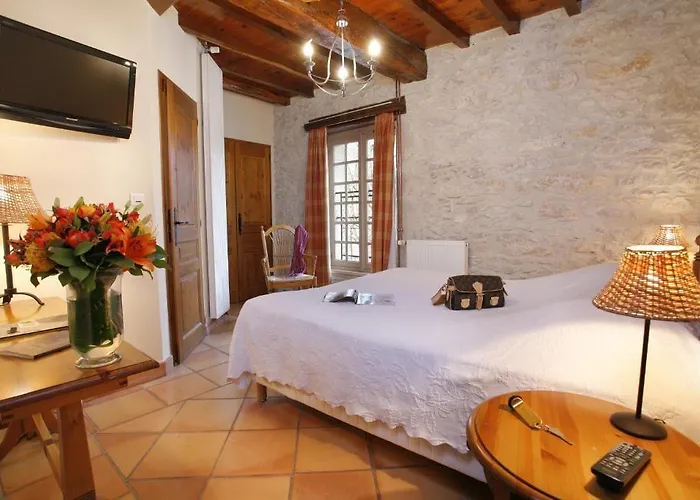 Otel Les Dependances De Cornu Vignieu
